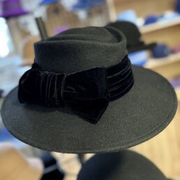 női gyapjú kalap fekete